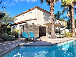 Magnifique maison T6 avec piscine sans vis-à-vis et forage