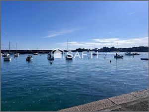 TERRAIN CONSTRUCTIBLE VIABILISE PROCHE DES COMMODITES