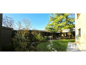 Maison familiale aux volumes exceptionnels avec espace indépend