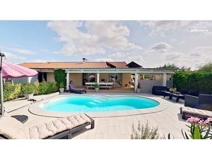 Grande maison avec piscine  cuisine d'été et espaces de vie exceptionnels