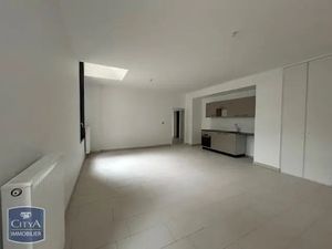 Appartement à louer 3 pièces 78.2 m² - Arras (62) - 920€