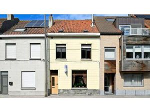 Grote  brede woning met leuke stadstuin te Heist-aan-Zee