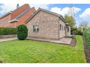 uD83CuDFE1 Te koop: charmante gelijkvloerse woning met topligging in hartje Houthalen – ge