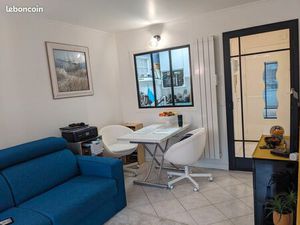 Appartement meublé rénové avec parking et cave – Quartier des Oiseaux