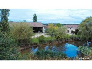 Ferme avec habitation T6 et 2 42 hectares