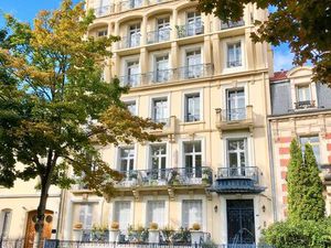 Appartement de charme T2 59 m2 à proximité immédiate des cures et des parcs