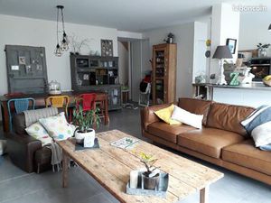 Maison contemporaine lumineuse de 2016