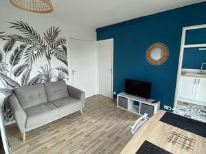 Appartement très lumineux 31 m² sécurisé  meublé /parking/garage a vélos