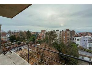 Appartement à vendre avec terrasse et 2 chambres   Forest (VBD67119)