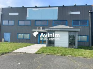 Local d'activité de 827m² à vendre avec 1217m² de terrain -