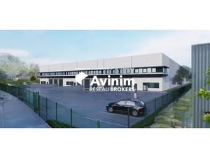 Entrepôt de 2406m² - 2 quais - 1 porte sectionnelle - HSP 7.8