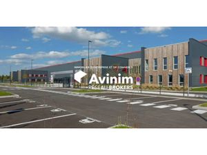 Entrepôt de 6 400m² à Garonor - HSP de 9.5m - 5 quais - 1 por