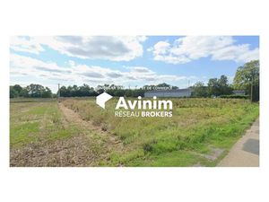 LOTS A BATIR - ZONE D ACTIVITE