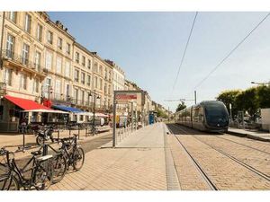 Location appartement 2 pièces 42 m² à Bordeaux (33300)