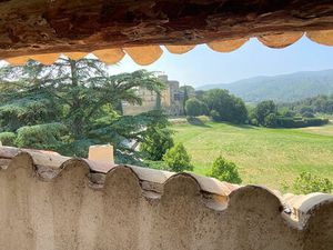 Vente appartement 2 pièces 63m2 Lourmarin 84160 - 349000 € - Surface Privée