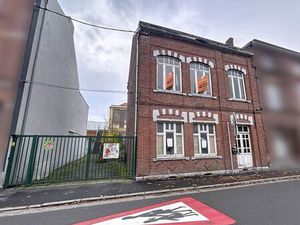 Maison de maître à vendre à Rue Adolphe Max 3 Mont-sur-Marchienne (VBD67066)