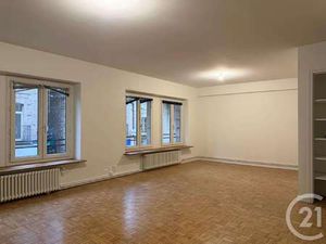 Location Appartement 4 pièces à Dinan (22100) : à louer 4 pièces / 106m² Dinan