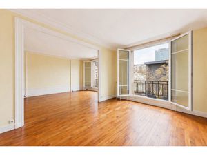 PARIS 15E - CONVENTION