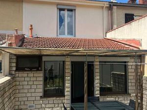 Location appartement 1 pièce 85 m² à Lyon 8 (69008)