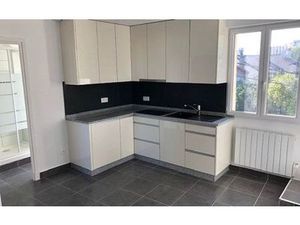 Location appartement  m² T-3 à Fontenay-sous-Bois  1 050 €