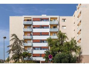 Echange t3 contre t4/t5 (logement social  13 habitat)