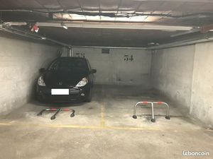 Place de Parking paris 5 eme (rue L’homond)