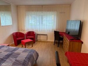 Studio meublé et équipé