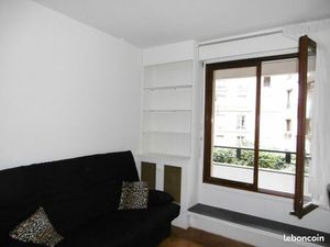 Paris 15è studio meublé