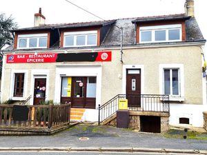 Maison de ville avec commerce !