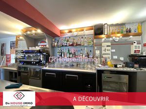 Murs commerciaux avec parking