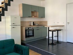 F2 meublé hyper centre calme et lumineux