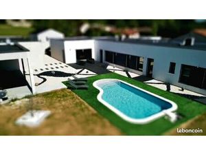 Villa 7 pièces 270 m²