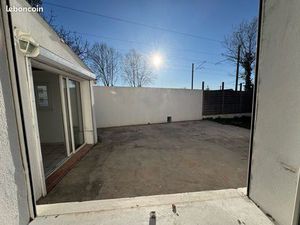 T3 jardin place de parking