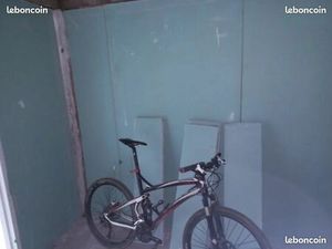 Espace de stockage meubles entrepôt Boulogne/Mer