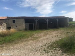 A louer grand hangar