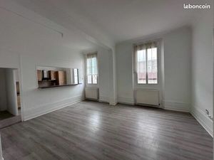 Appartement F4 centre ville de 100 m2