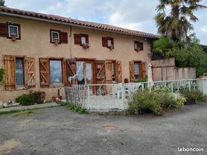 Maison à louer à Campagne-sur-Arize