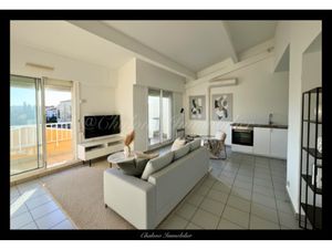 DEPT 34 - LE CAP D'AGDE. DUPLEX INVERSÉ 76 M2  2 CHAMBRES. B