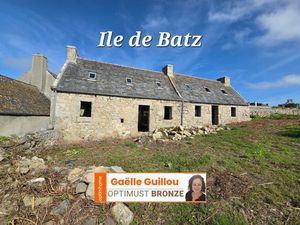 ILE DE BATZ : Longère de 75m² à rénover fort potentiel