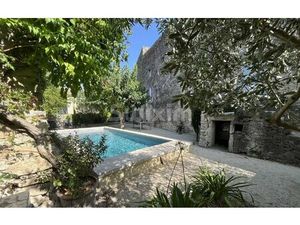 Magnifique Maison Bourgeoise de charme avec belle piscine