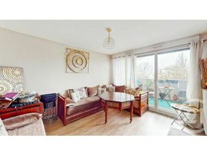 Appartement F3 à vendre - 3 pièces - 63 80 m2 - La Courneuve - 93 - ILE-DE-FRANCE