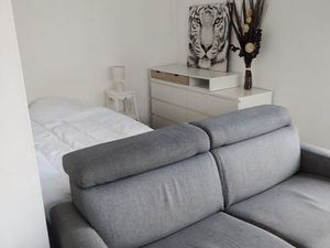 Studio meublé 30 m2+balcon proche IAE