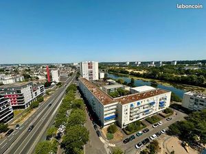 ? Studette en cours de rénovation à neuf – Avenue de Grammont (Tours)