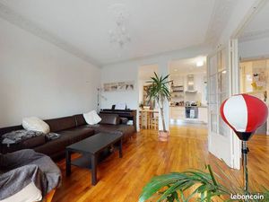 Loft 3 pièces 75 m²