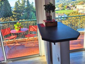 T2 meublé lumineux avec grande terrasse – vue collines & aperçu mer – parking  Antibes