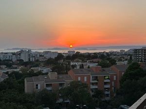 T3/4 avec 3 balcons  appartement de 68m2 traversant avec vue mer et PNR des calanques impr