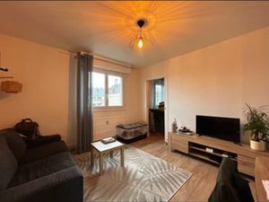 Appartement t2 Chartres place de parking rénové entièrement meublé