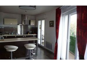 Location appartement  39.62 m² T-1 à Noisy-le-Grand  825 €