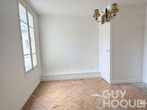 A rénover studio triangle d'or de Versailles