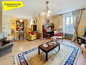 Appartement Granville 4 pièces 108m² trois chambres au ée étage avec ascenseur